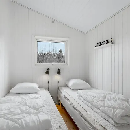 Aarno - 700m From The Sea By Interhome Bøtø By